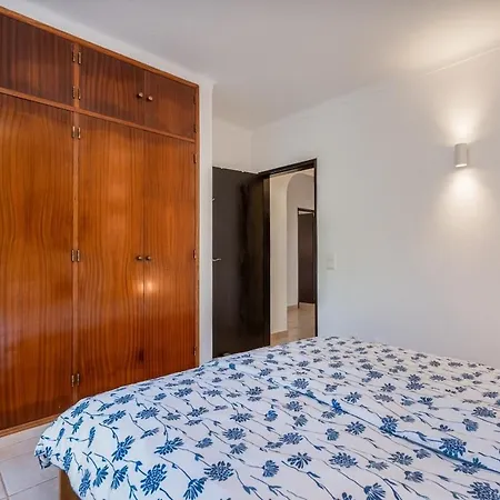 Villa Flores Carvoeiro (Lagoa)