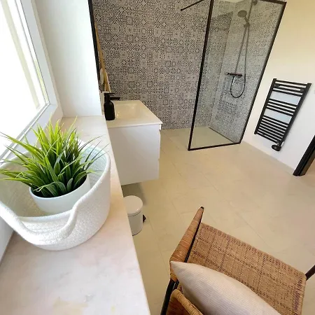 Flores * Carvoeiro (Lagoa)