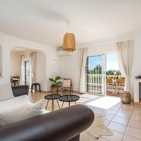 Villa Flores Carvoeiro (Lagoa)